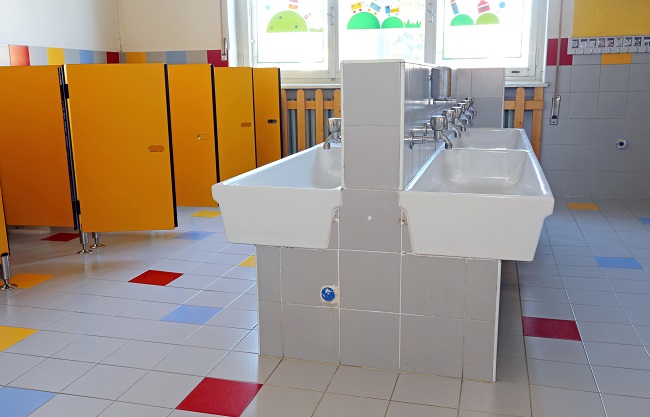 6 Tips for Keeping School Bathrooms Clean