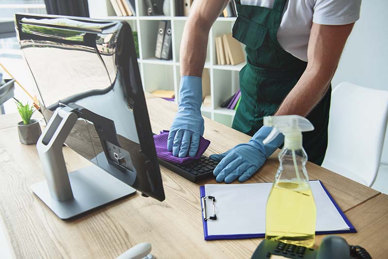 Office Cleaning Tips for a Tidy Workspace